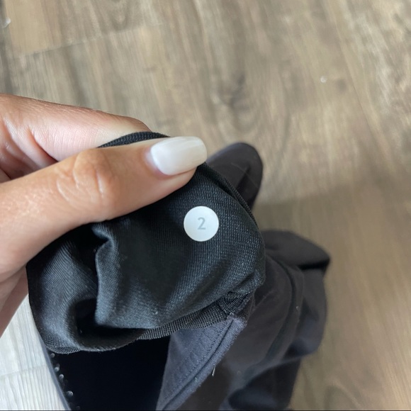 Lululemon Cropped Leggings - Picture 2 of 7